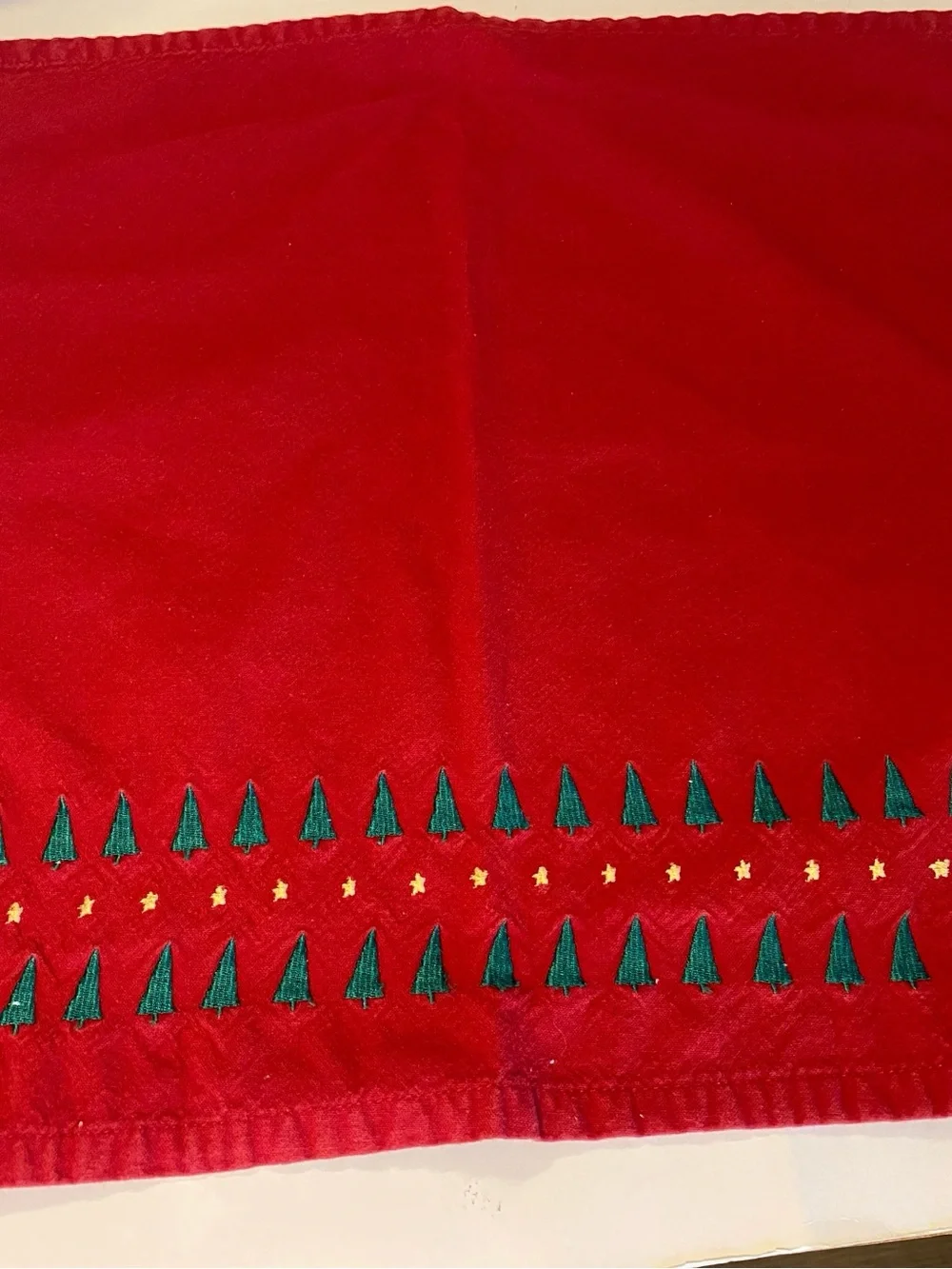 tag Chicago Christmas Tree Napkins Set of 8 Red Embroidered Cotton Holiday 18x18